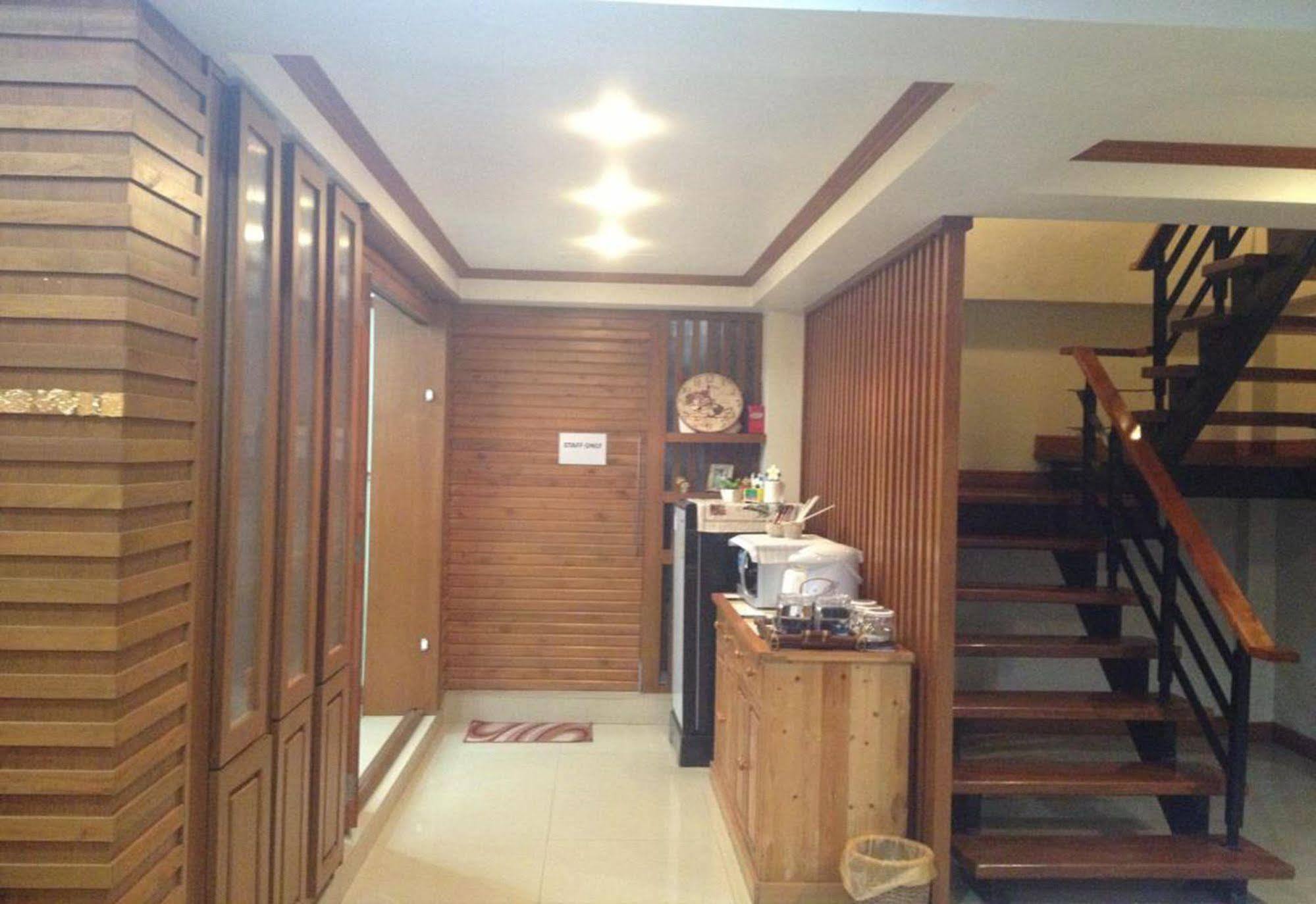 Ruankeaw Homestay Nai Harn Экстерьер фото