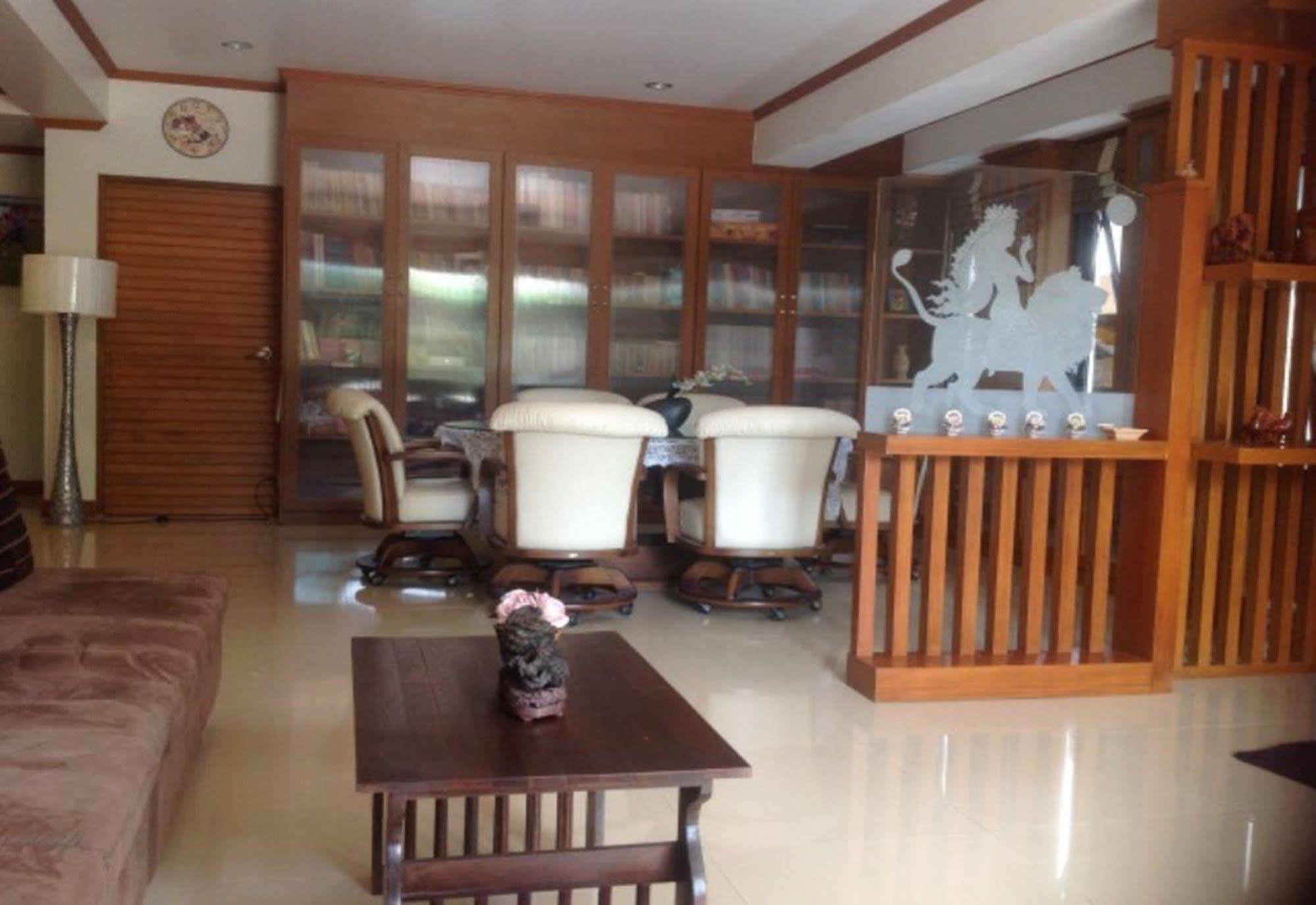 Ruankeaw Homestay Nai Harn Экстерьер фото